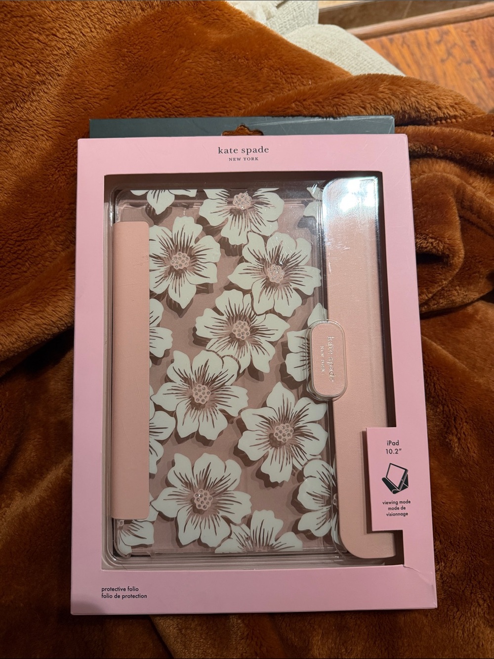 Kate Spade New York protective folio case
